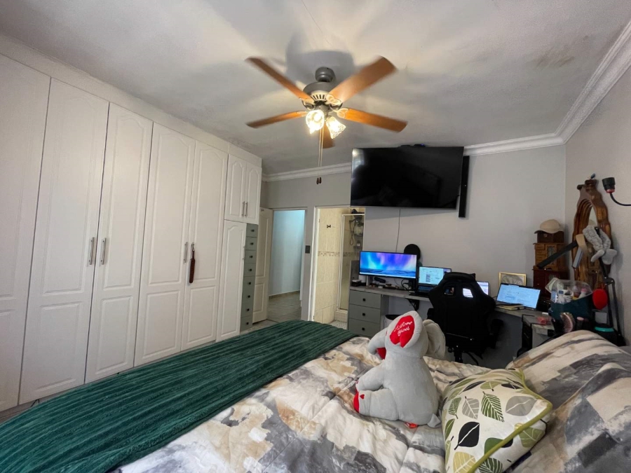 3 Bedroom Property for Sale in Seemeeu Park Western Cape